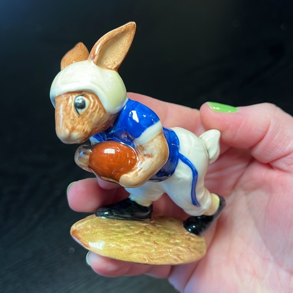 Vintage Royal Doulton Bunnykins "TOUCHDOWN" Golden Jubilee Bunny Rabbit Figurine - Picture 7 of 7